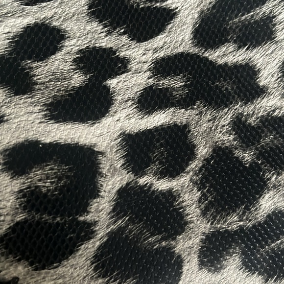 Kate Landry Large Grey Leopard Print Tote Bag - Picture 14 of 14